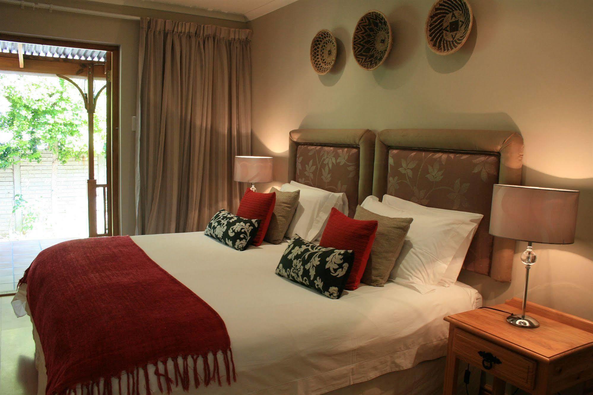 88 Baron Reede Oudtshoorn